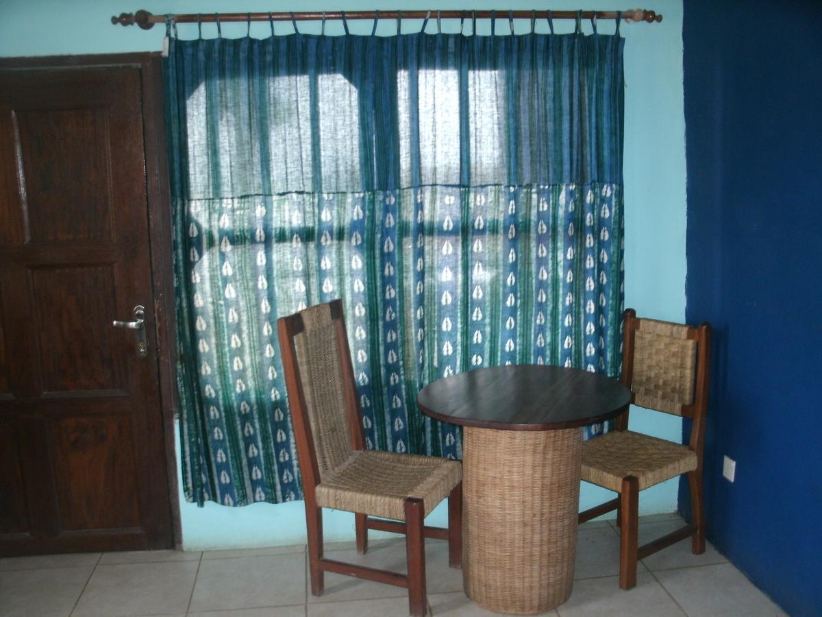 Sankofa Beach House Hotel Kokrobite Kültér fotó