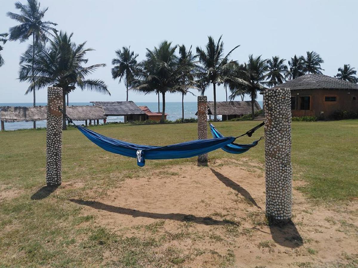 Sankofa Beach House Hotel Kokrobite Kültér fotó